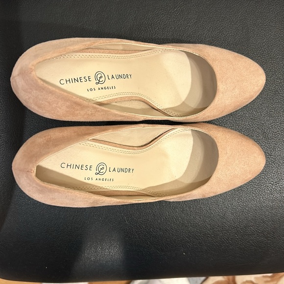 Chinese Laundry Los Angeles Suede Shoes. Size 10 M. - Picture 10 of 13